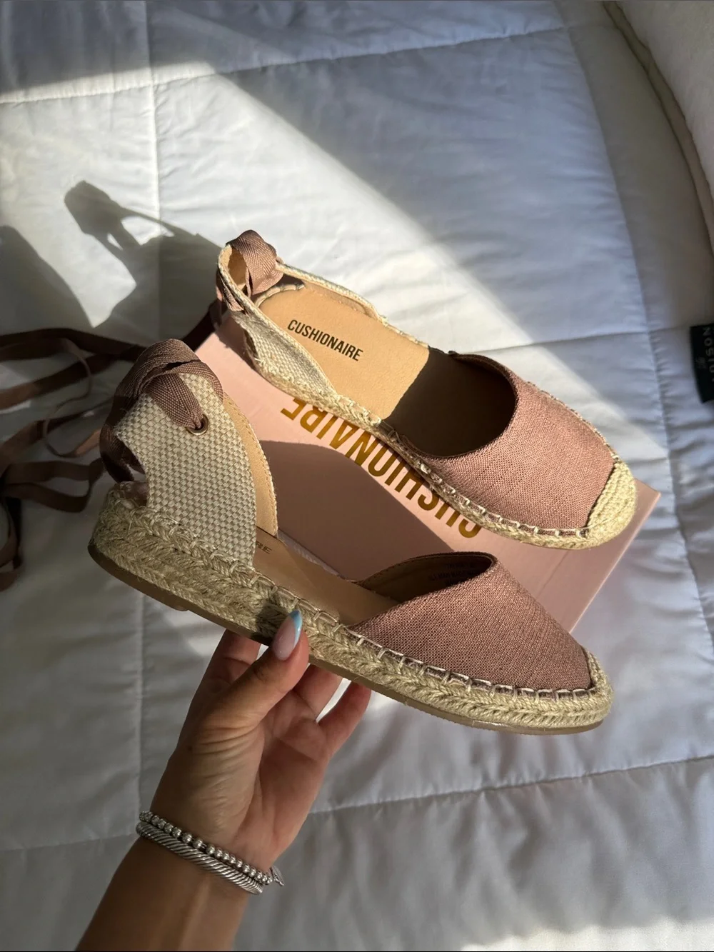 BRAND NEW CUSHIONAIRE Talisa Choclate brown Espadrille Wedge Sandals